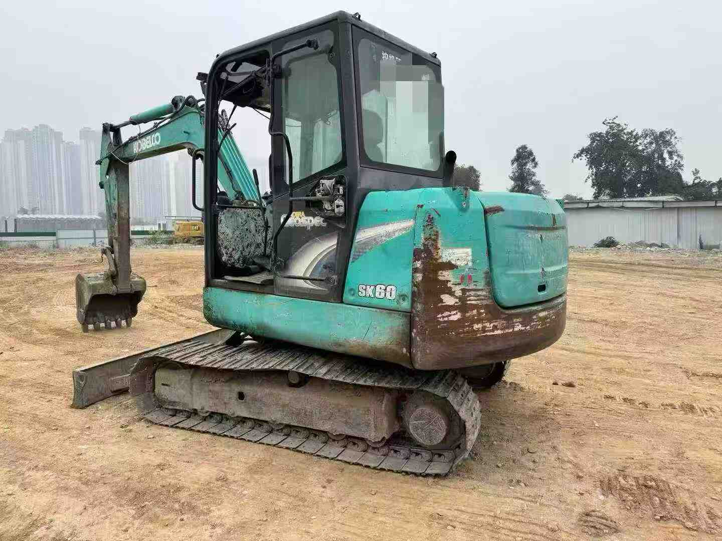 Buy Kobelco SK60 Used Excavator / 1