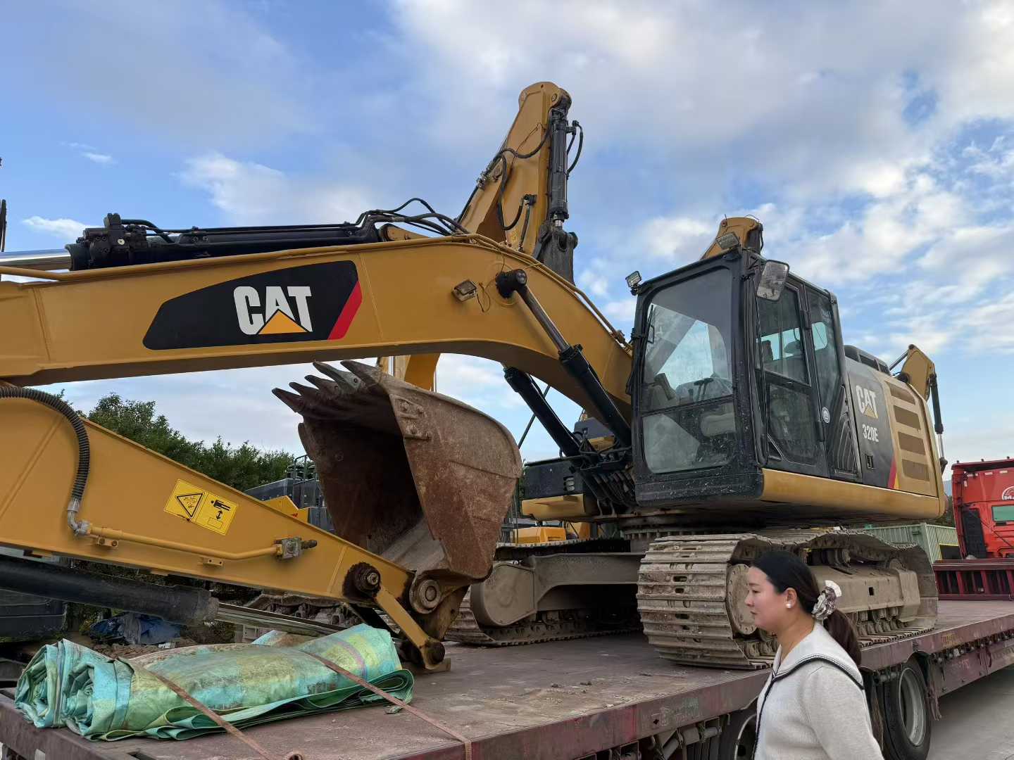 Used Caterpillar 320E Excavator 2016 Model / 6