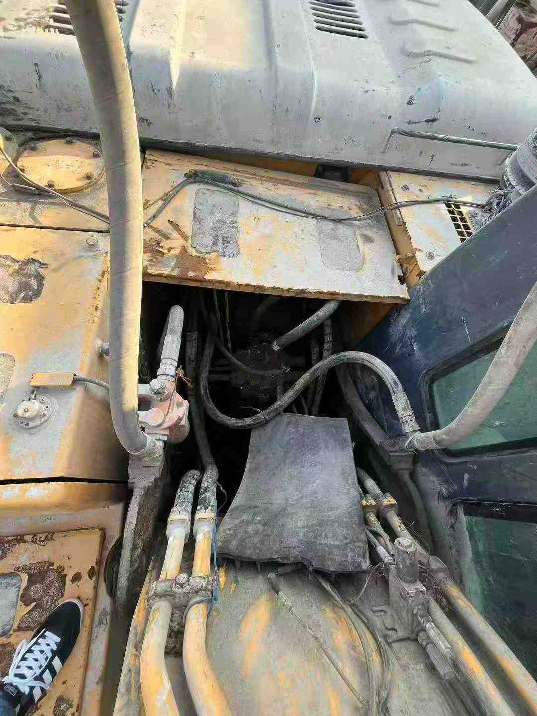 Buy Hyundai R215VSN Used Excavator / 5 Used Hyundai R215VSN Excavator 2020 Model / 5