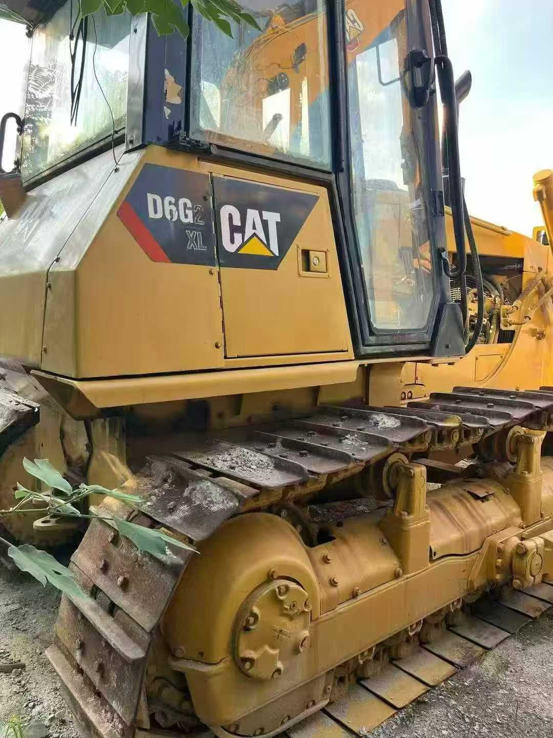 Buy Caterpillar IT62H Used Excavator / 1