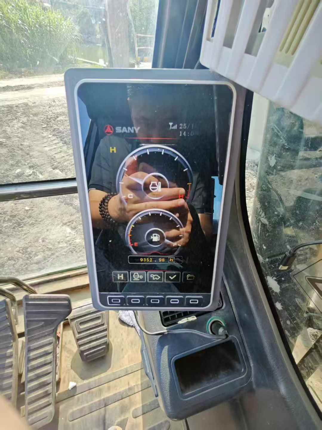 Buy Sany SY205H Used Excavator / 6 Used Sany SY205H Excavator 2020 Model / 6