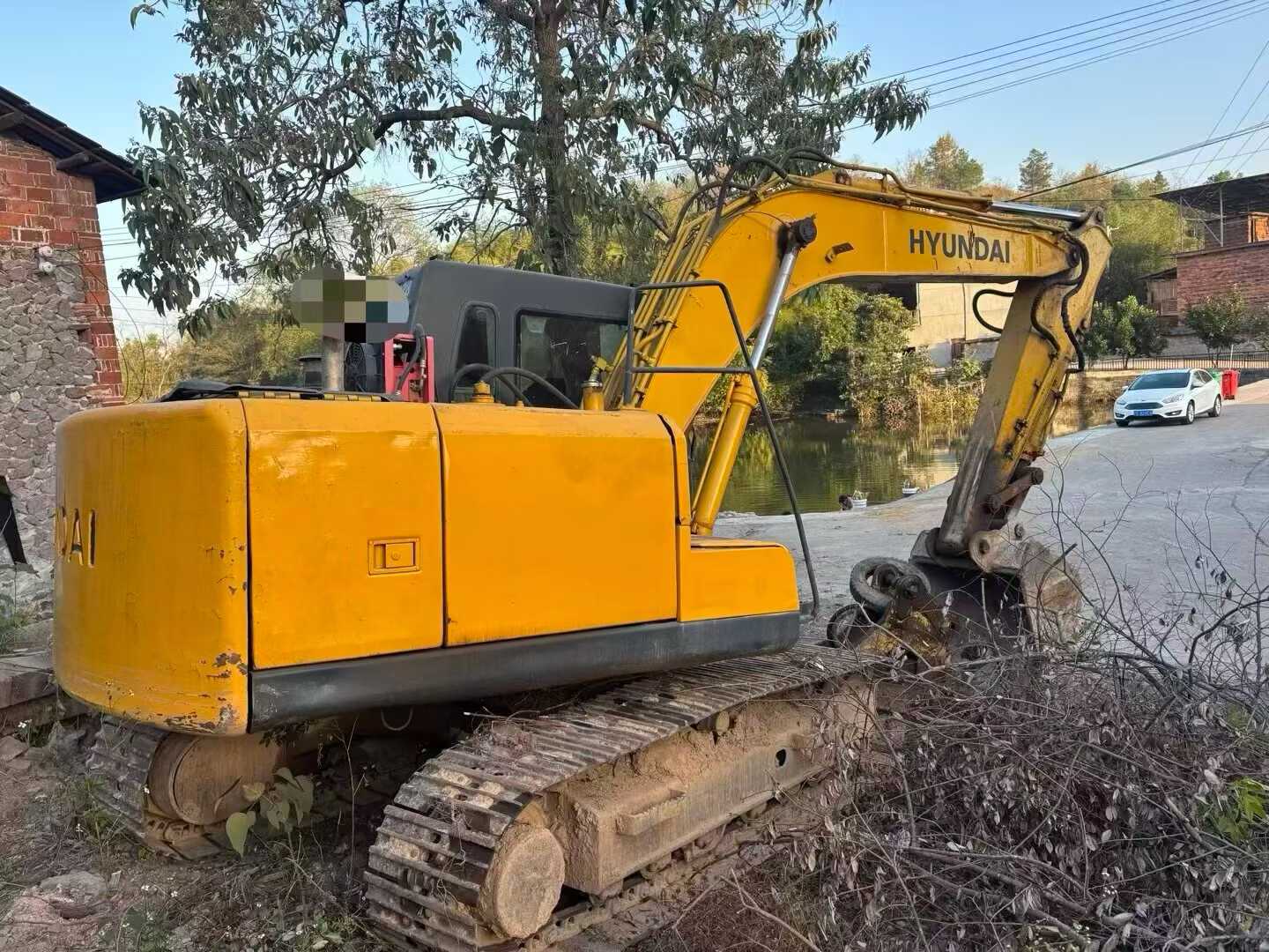 Buy Hyundai R110-7 Used Excavator / 2 Used Hyundai R110-7 Excavator 2016 Model / 2