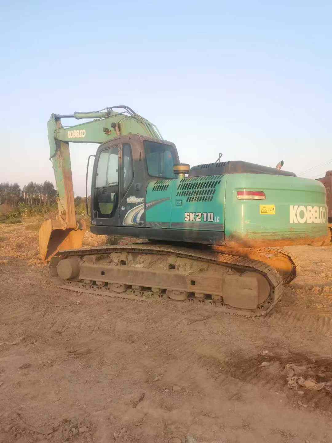 Buy Kobelco SK210 Used Excavator / 1