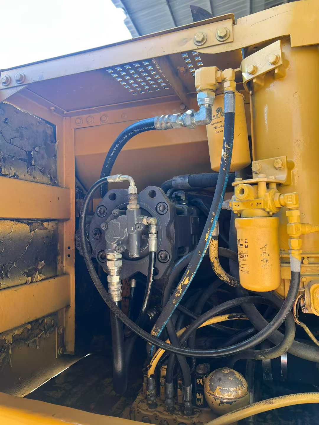 Used Caterpillar 320B Excavator 2016 Model / 6