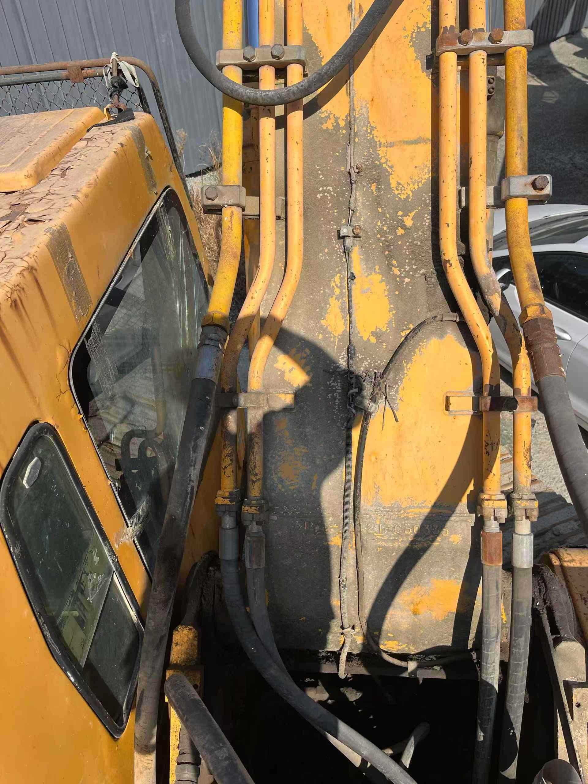 Buy Hyundai R305LC-7 Used Excavator / 5 Used Hyundai R305LC-7 Excavator 2016 Model / 5