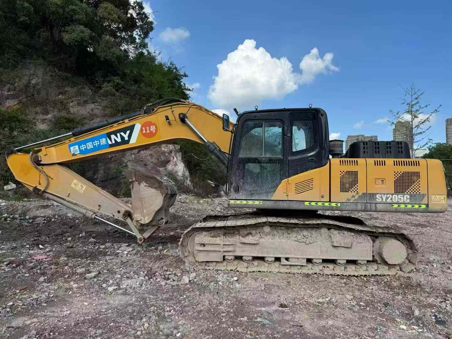 Buy Sany SY205H Used Excavator / 1