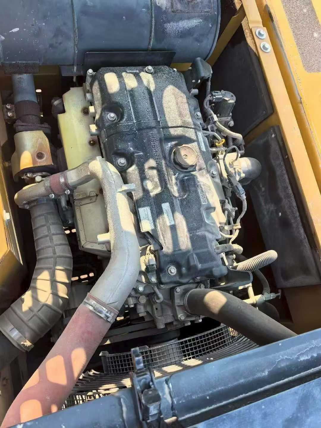 Used Sany SY200H Excavator 2022 Model / 4