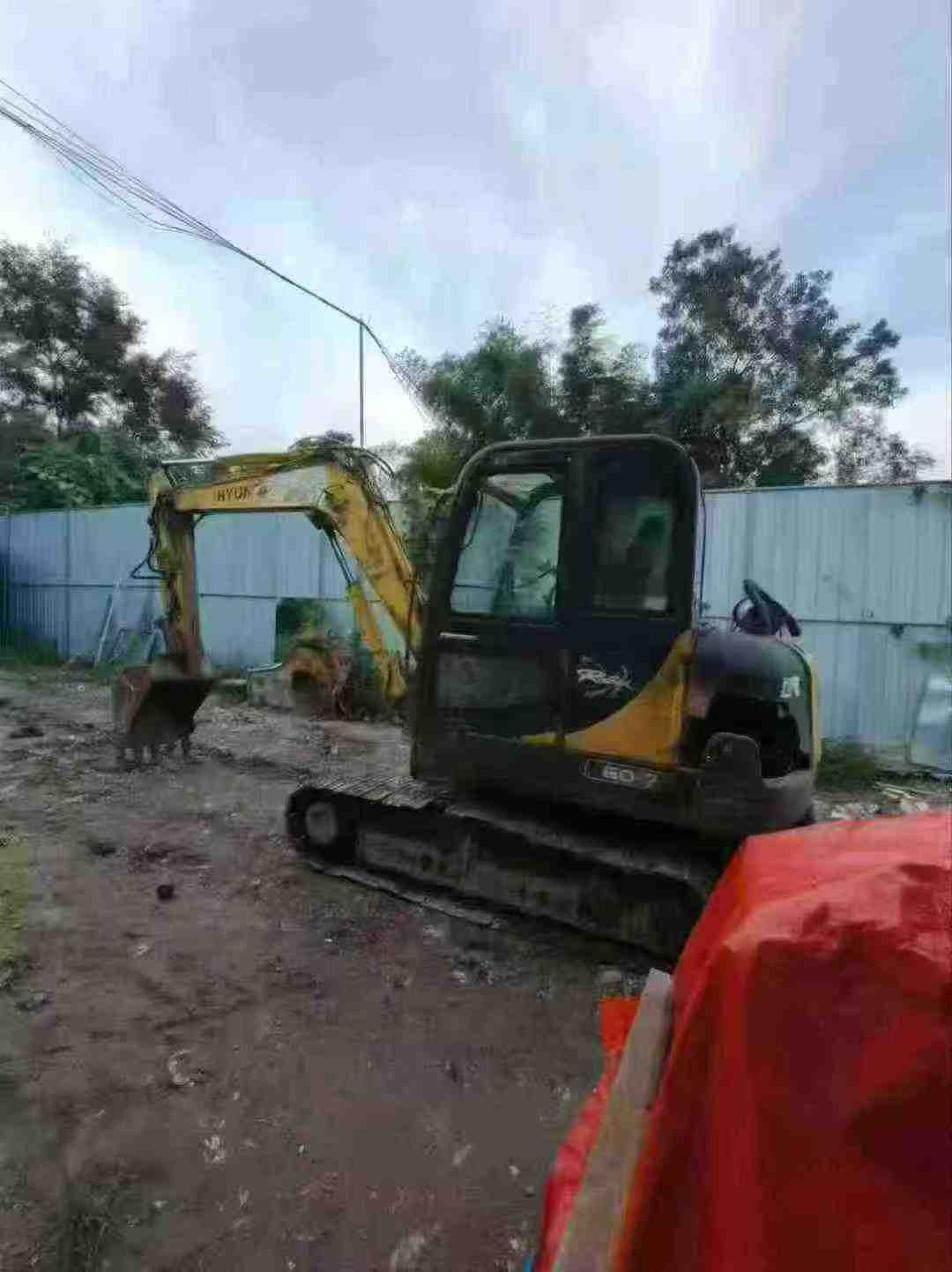 Buy Hyundai HX60 Used Excavator / 2 Used Hyundai HX60 Excavator 2013 Model / 2