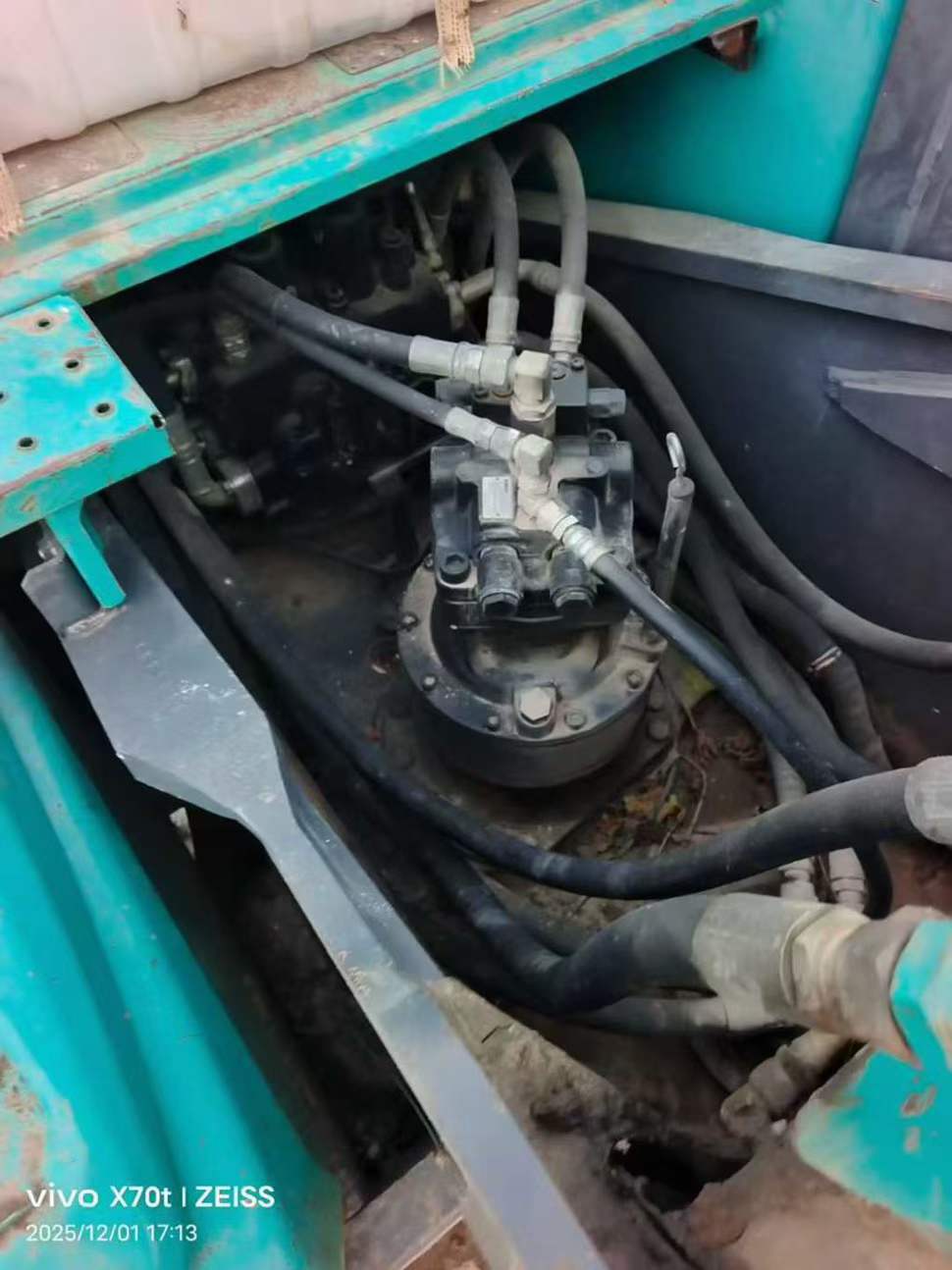 Buy Kobelco SK200 Used Excavator / 6 Used Kobelco SK200 Excavator 2017 Model / 6