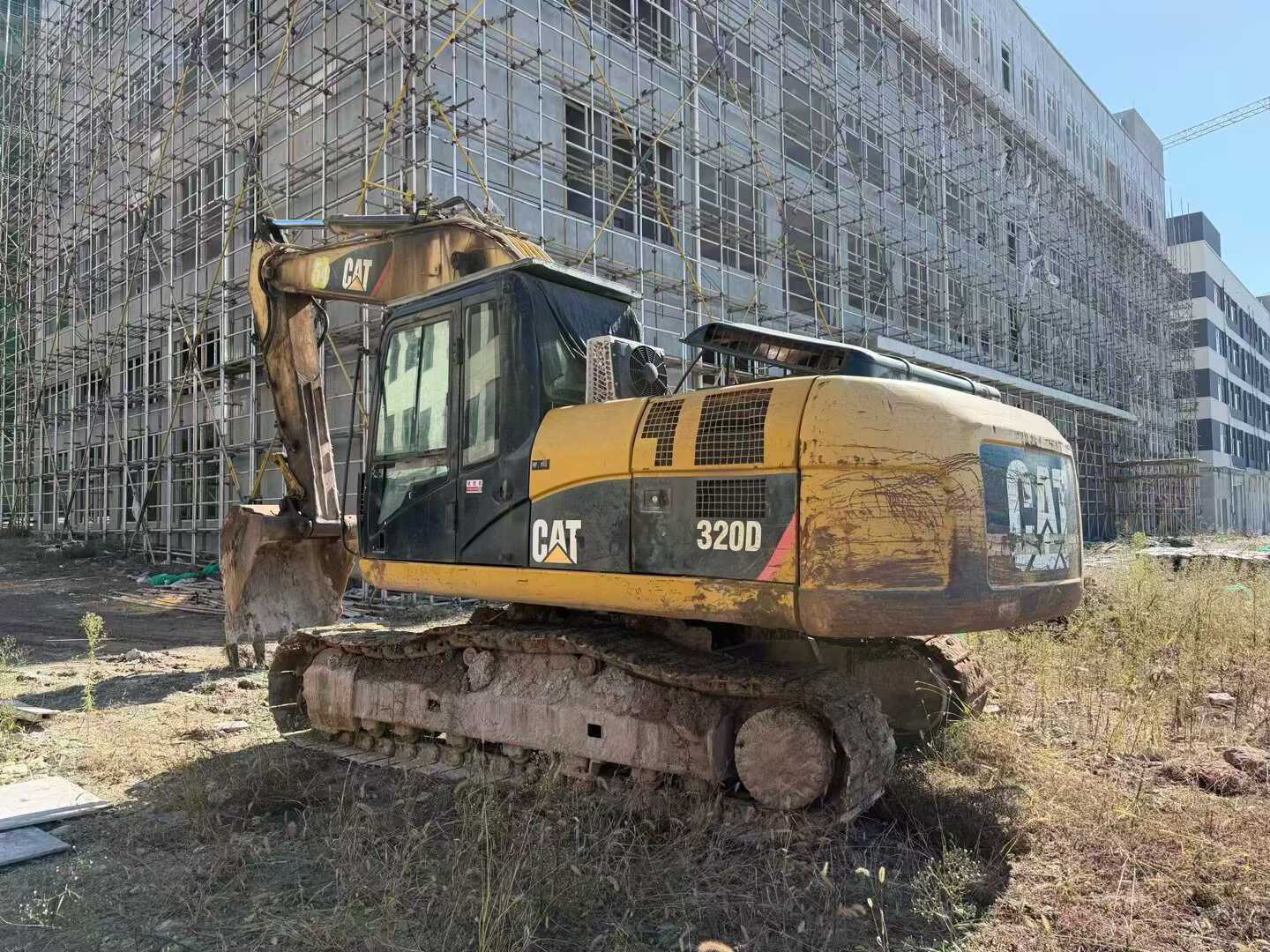 Buy Caterpillar 320D Used Excavator / 1