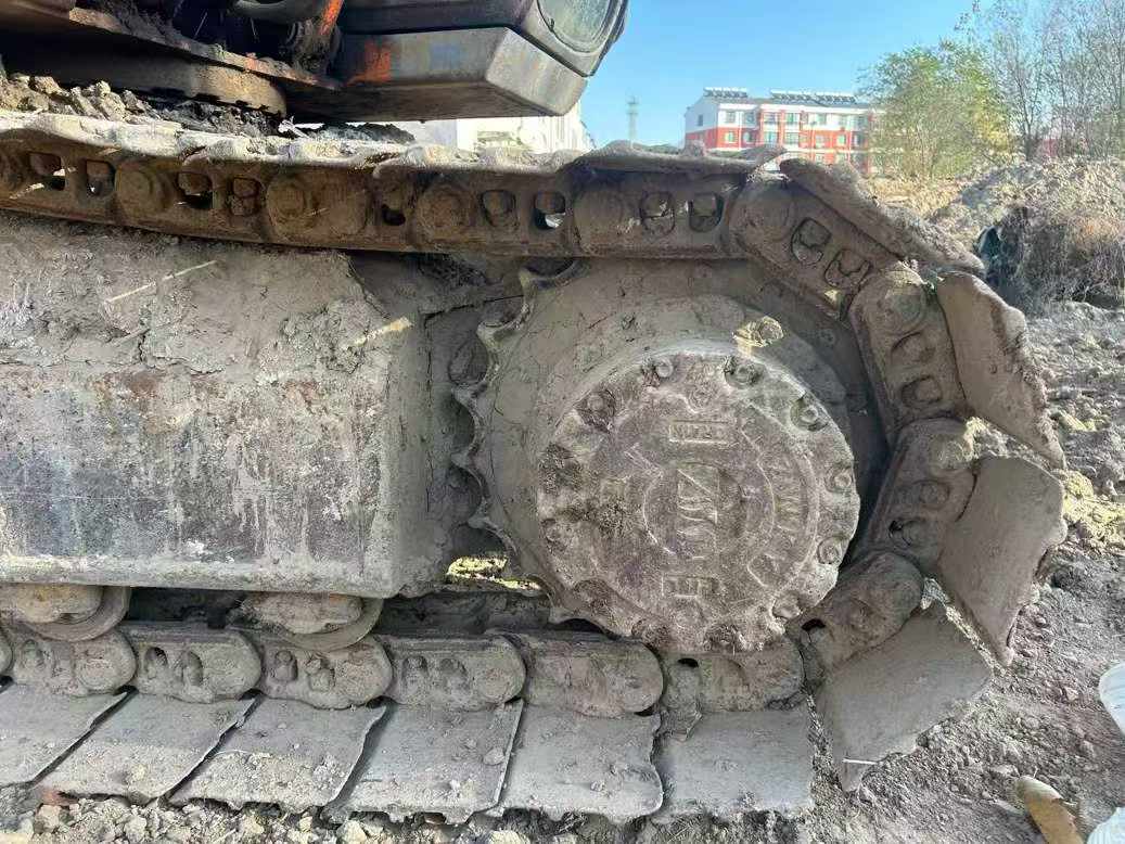 Used Hitachi ZAXIS200 Excavator 2016 Model / 3