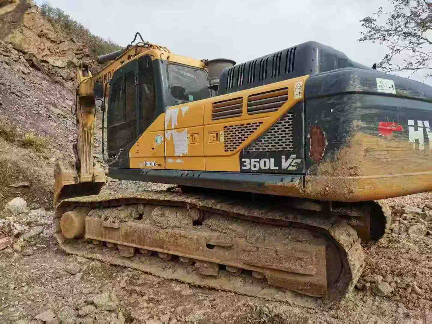 Buy Hyundai 350LC-9V Used Excavator / 4 Used Hyundai 350LC-9V Excavator 2018 Model / 4