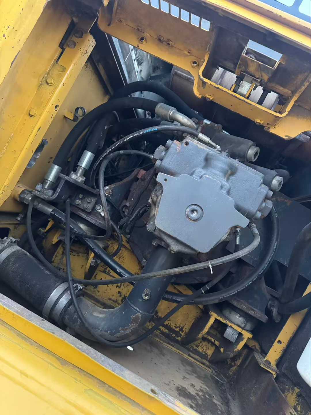 Buy Komatsu PC60-7 Used Excavator / 6 Used Komatsu PC60-7 Excavator 2016 Model / 6