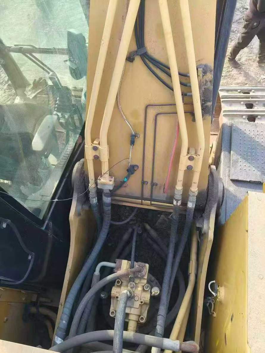 Buy Caterpillar 320D Used Excavator / 4 Used Caterpillar 320D Excavator 2014 Model / 4