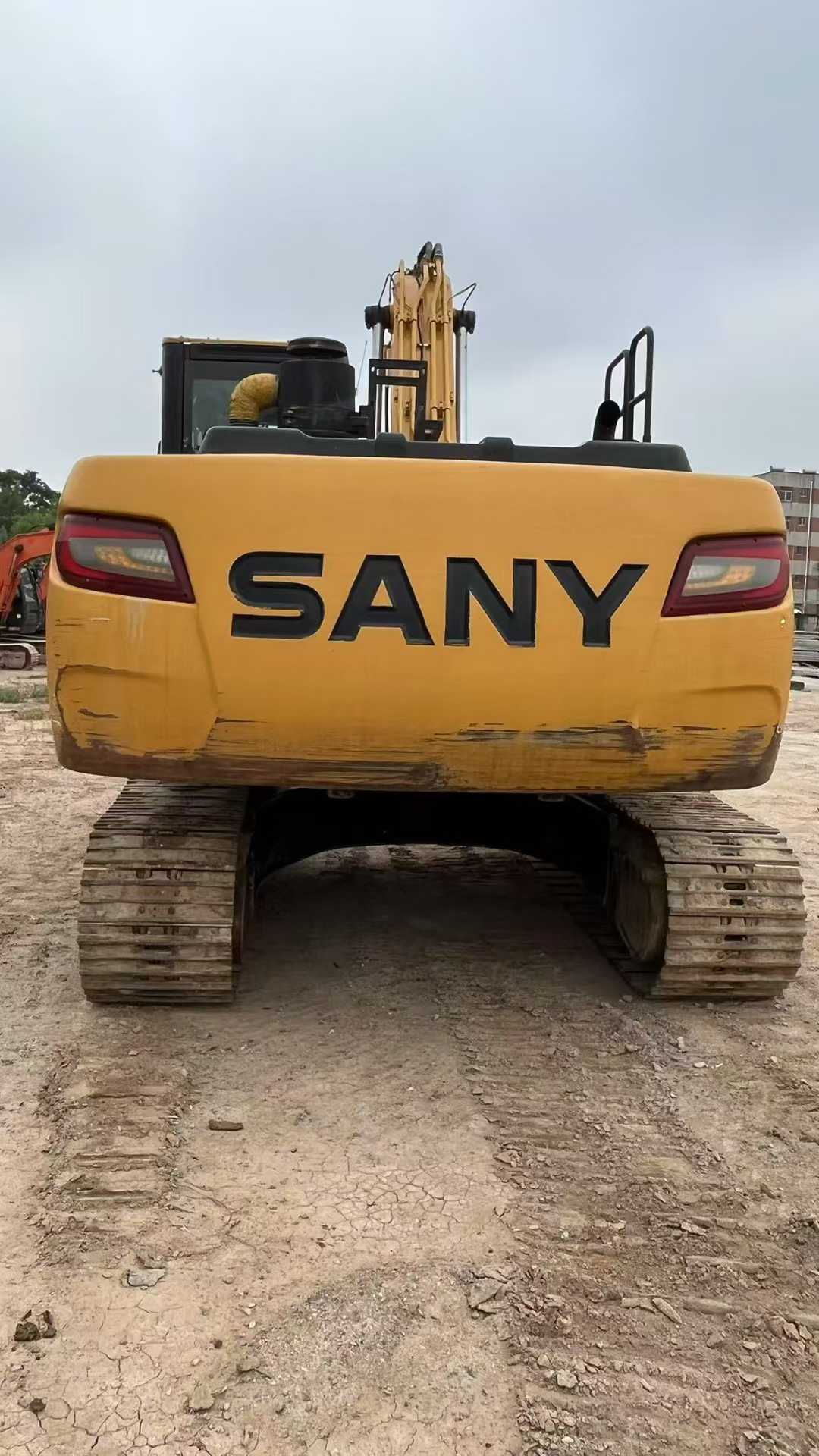 Buy Sany SY215W Used Excavator / 2 Used Sany SY215W Excavator 2019 Model / 2