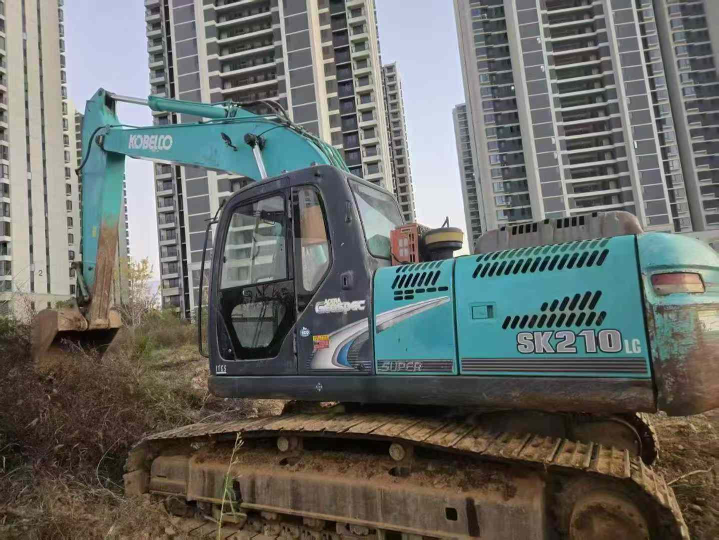 Buy Kobelco SK210 Used Excavator / 5 Used Kobelco SK210 Excavator 2010 Model / 5