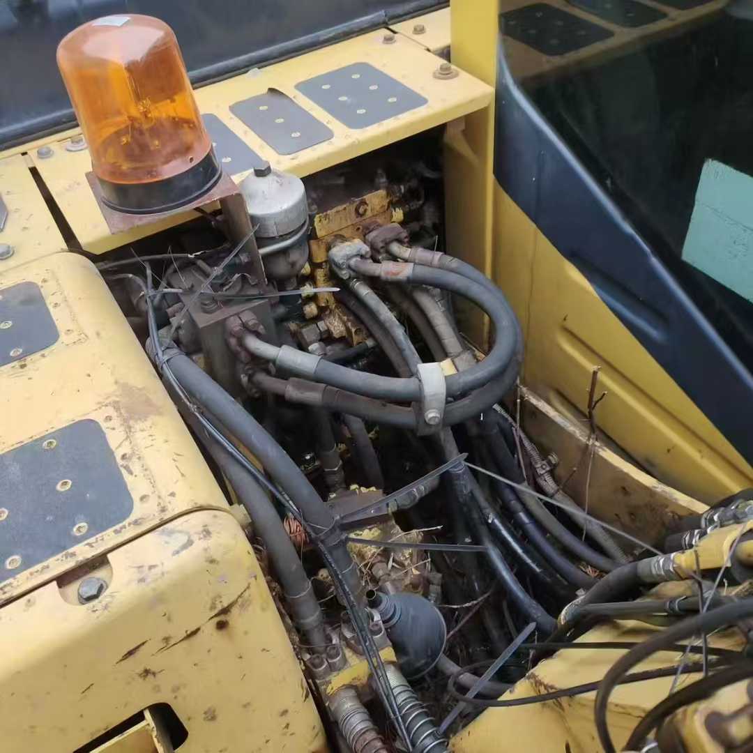 Buy Komatsu PC120-8 Used Excavator / 2 Used Komatsu PC120-8 Excavator 2016 Model / 2