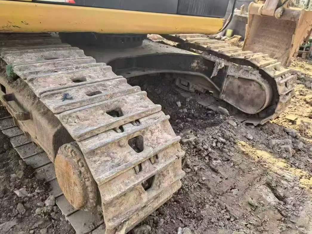 Buy Caterpillar 330L Used Excavator / 9 Used Caterpillar 330L Excavator 2017 Model / 9