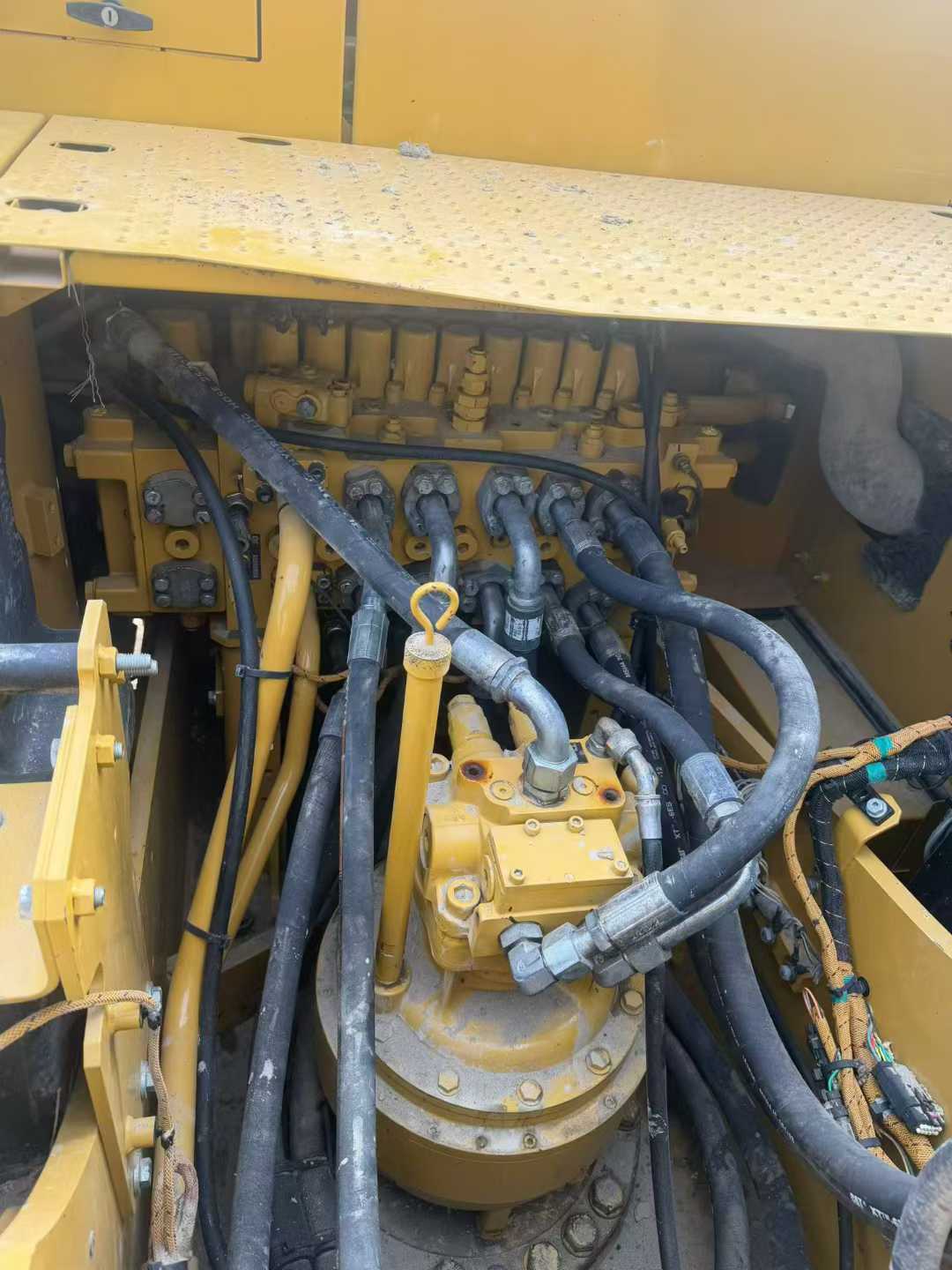 Buy Caterpillar CT20 Used Excavator / 8 Used Caterpillar CT20 Excavator 2020 Model / 8