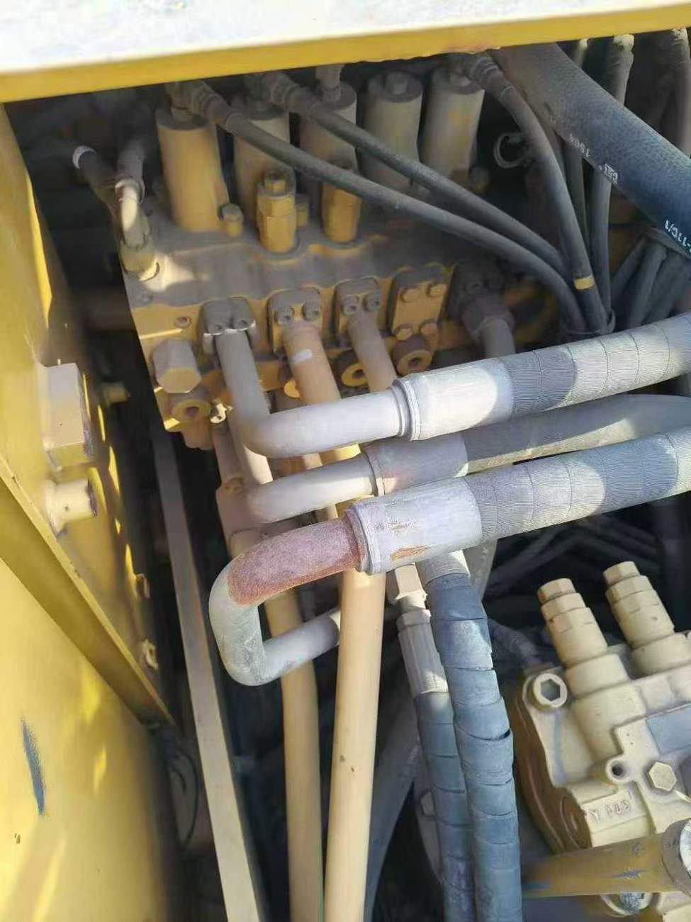 Buy Caterpillar 320D Used Excavator / 2 Used Caterpillar 320D Excavator 2014 Model / 2