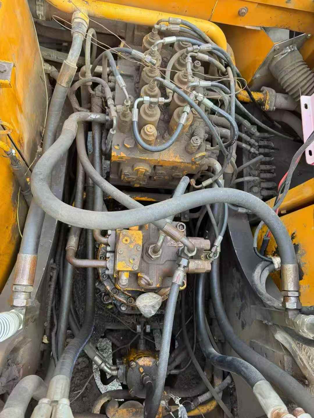 Buy Sany SY215ACE Used Excavator / 5 Used Sany SY215ACE Excavator 2011 Model / 5