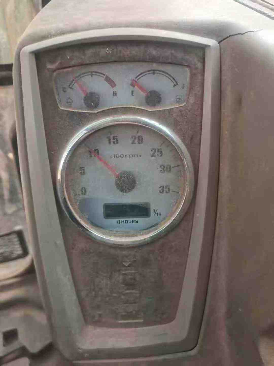 Buy Hyundai HX60 Used Excavator / 3 Used Hyundai HX60 Excavator 2016 Model / 3