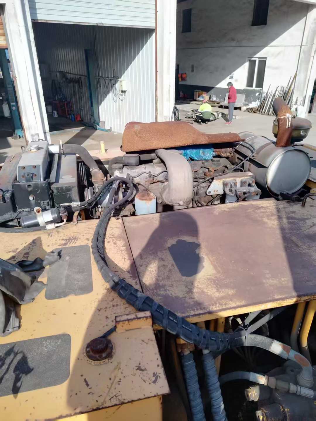 Buy Hyundai R210-5D Used Excavator / 4 Used Hyundai R210-5D Excavator 2016 Model / 4