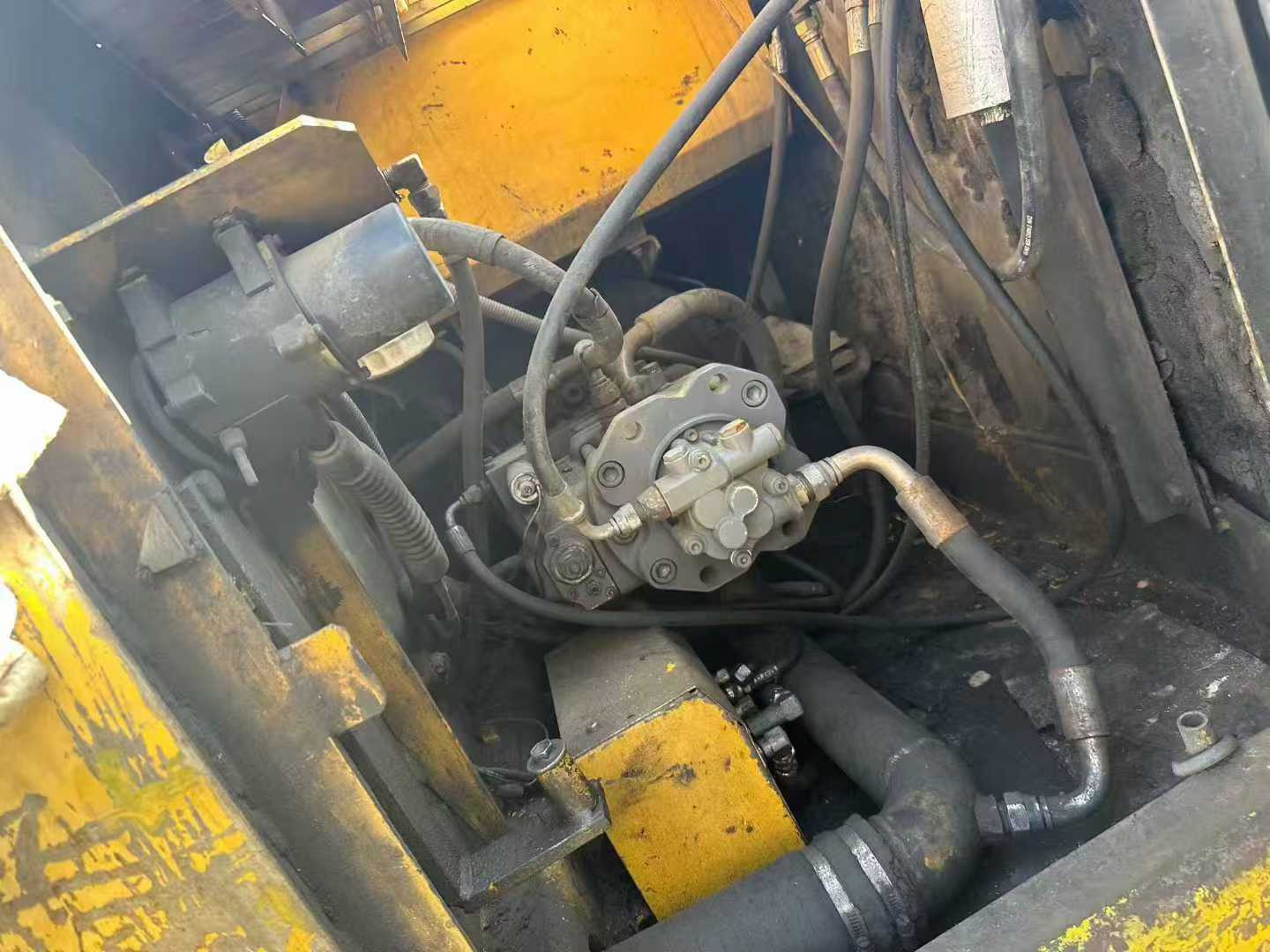 Buy Kato HD512 Used Excavator / 7 Used Kato HD512 Excavator 2016 Model / 7