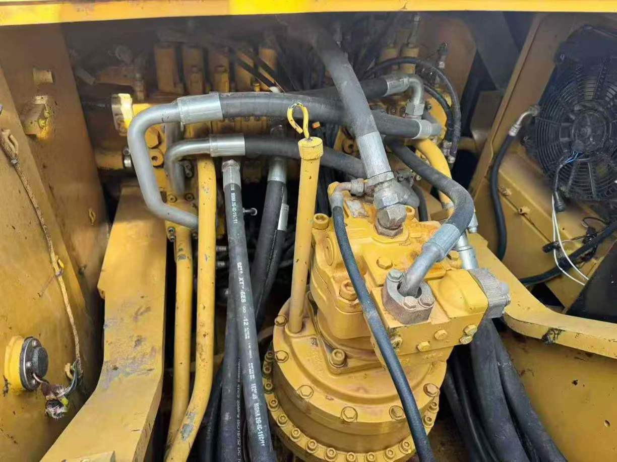 Buy Caterpillar 330L Used Excavator / 9 Used Caterpillar 330L Excavator 2017 Model / 9