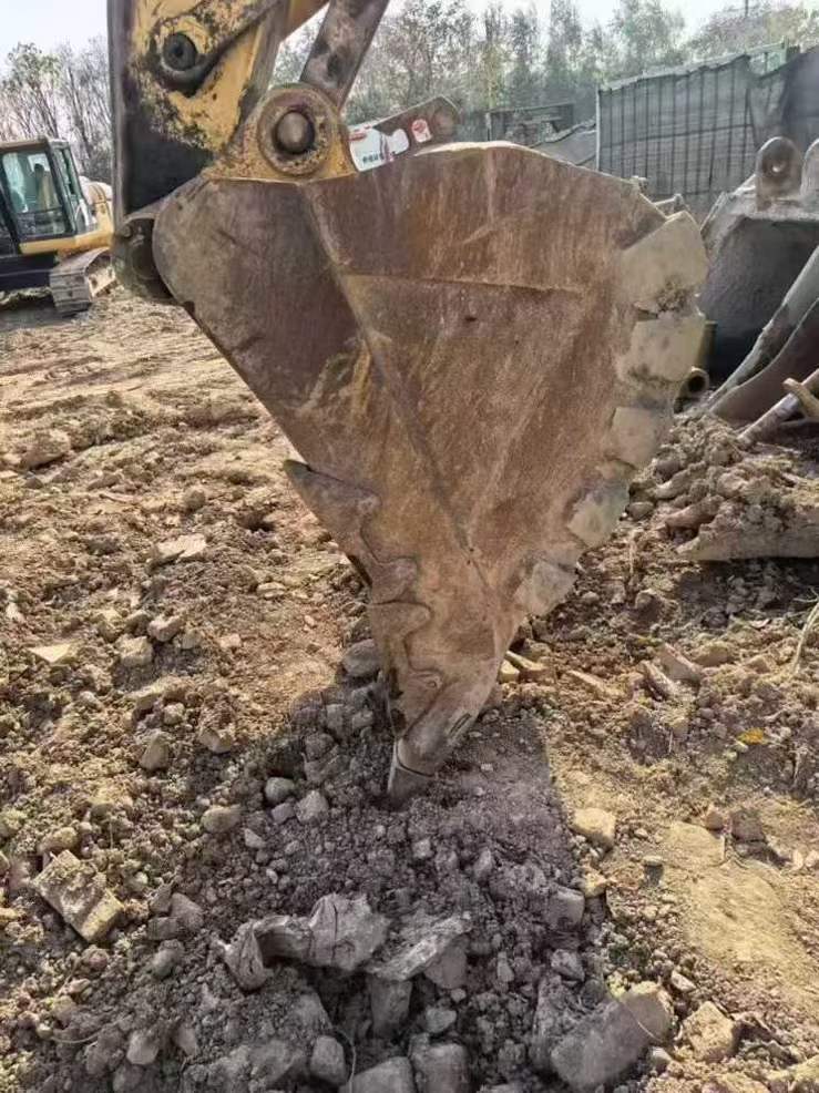 Buy Caterpillar 330L Used Excavator / 5 Used Caterpillar 330L Excavator 2017 Model / 5