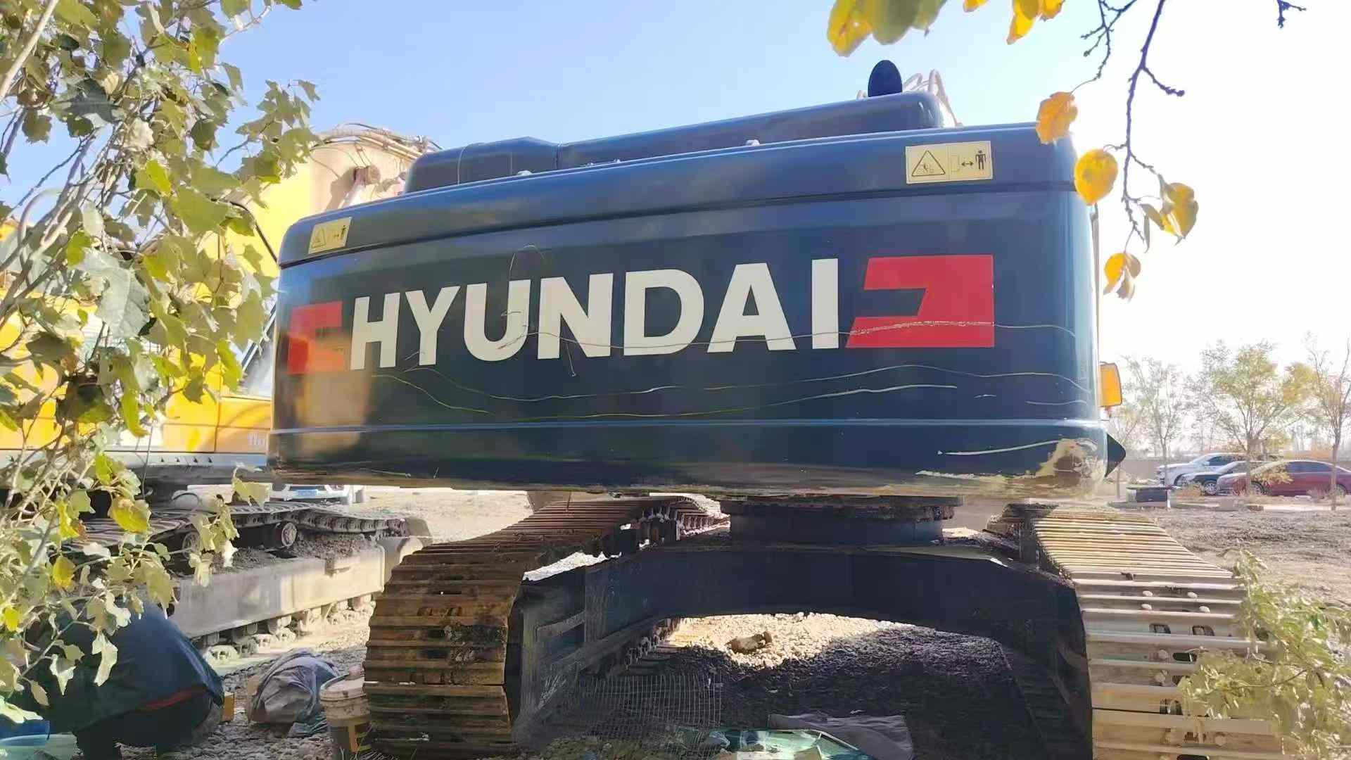 Buy Hyundai 350LC-9V Used Excavator / 1