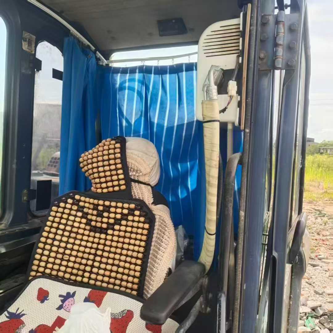 Used Kobelco SK210 Excavator 2016 Model / 8