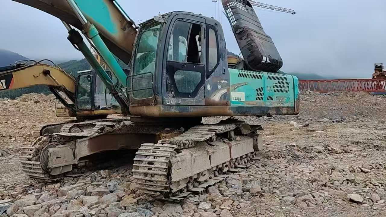 Used Kobelco SK350LC8 Excavator 2016 Model / 4