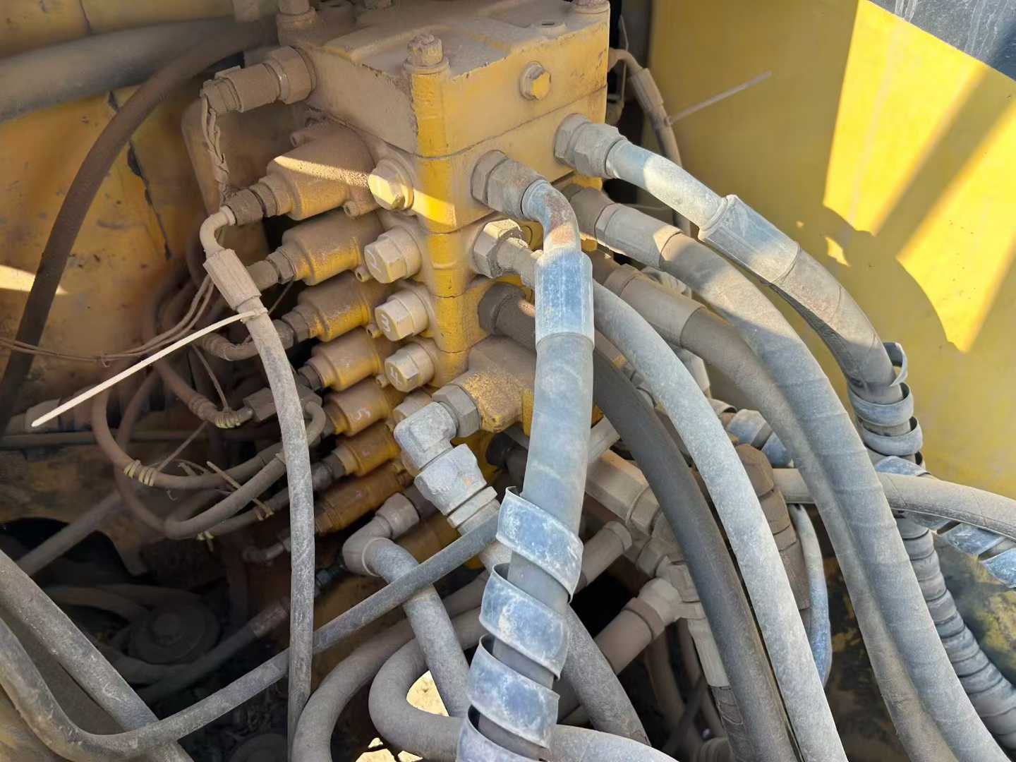 Buy Komatsu PC130 Used Excavator / 6 Used Komatsu PC130 Excavator 2016 Model / 6