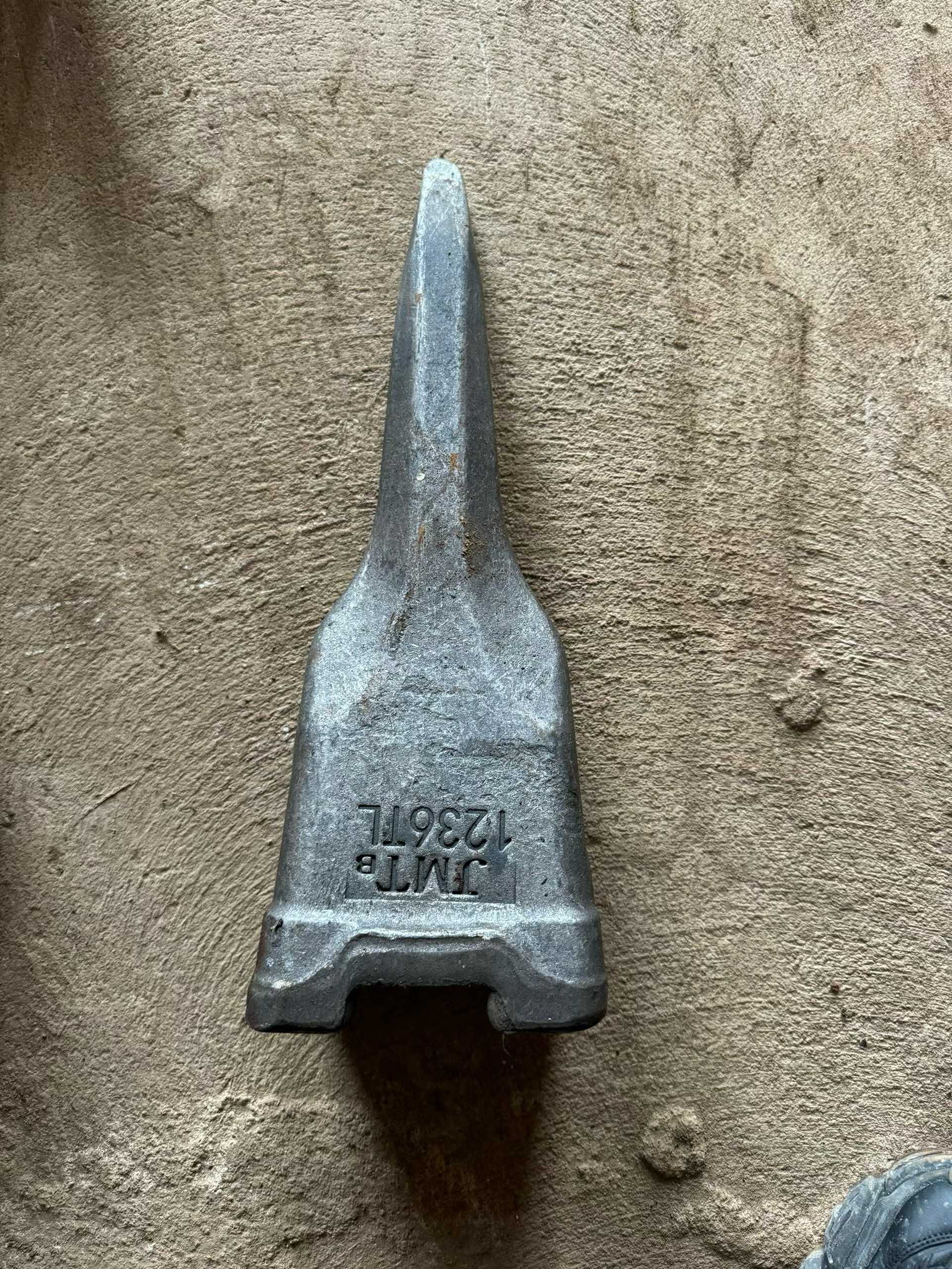 Buy Doosan DL420 Used Excavator / 4 Used Doosan DL420 Excavator 2016 Model / 4