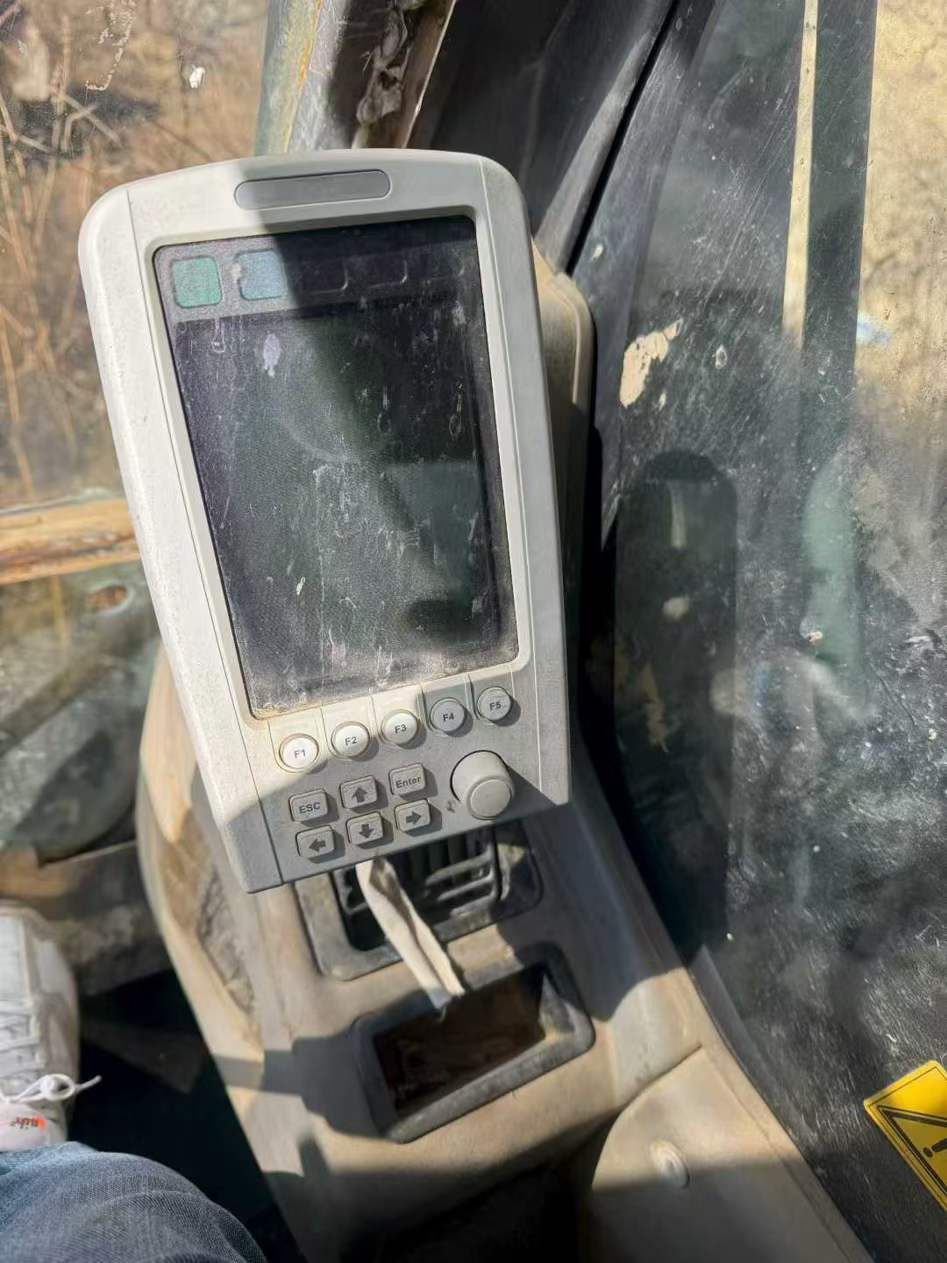 Buy Sany SY215C-8S Used Excavator / 8 Used Sany SY215C-8S Excavator 2010 Model / 8