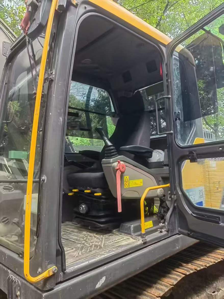 Used Volvo EC20 Excavator 2021 Model / 4