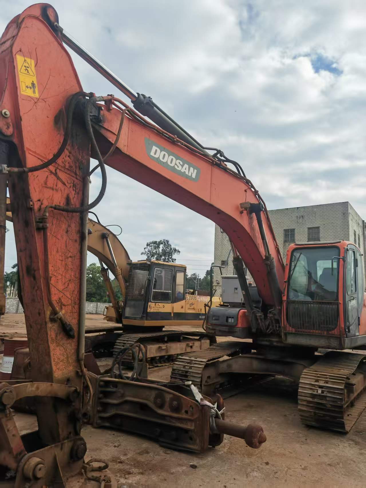Buy Doosan DX215-9C Used Excavator / 1