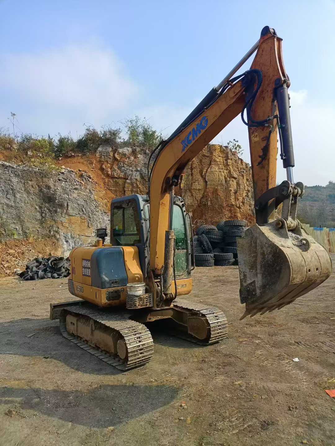 Used XCMG XE60 Excavator 2018 Model / 4