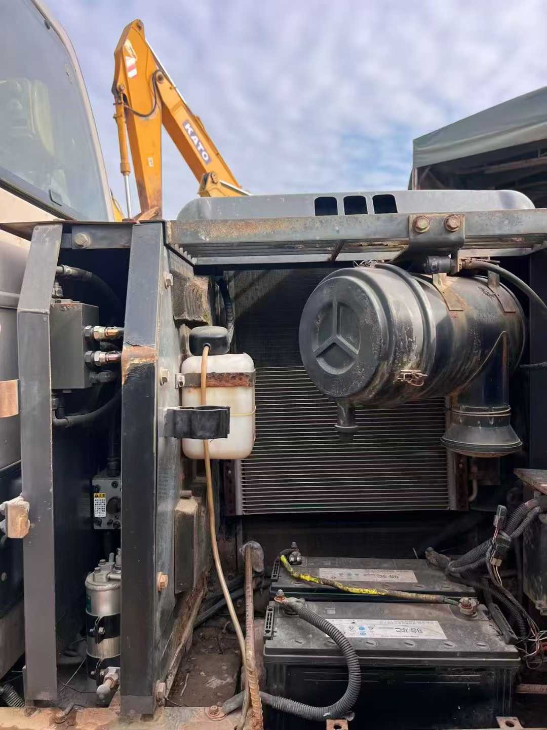 Buy Sumitomo SH120-3 Used Excavator / 8 Used Sumitomo SH120-3 Excavator 2016 Model / 8