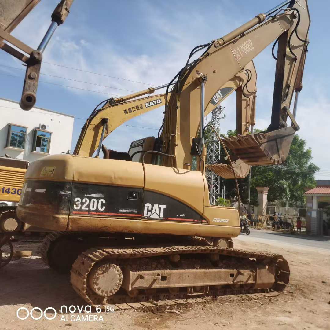 Buy Caterpillar 320C Used Excavator / 1