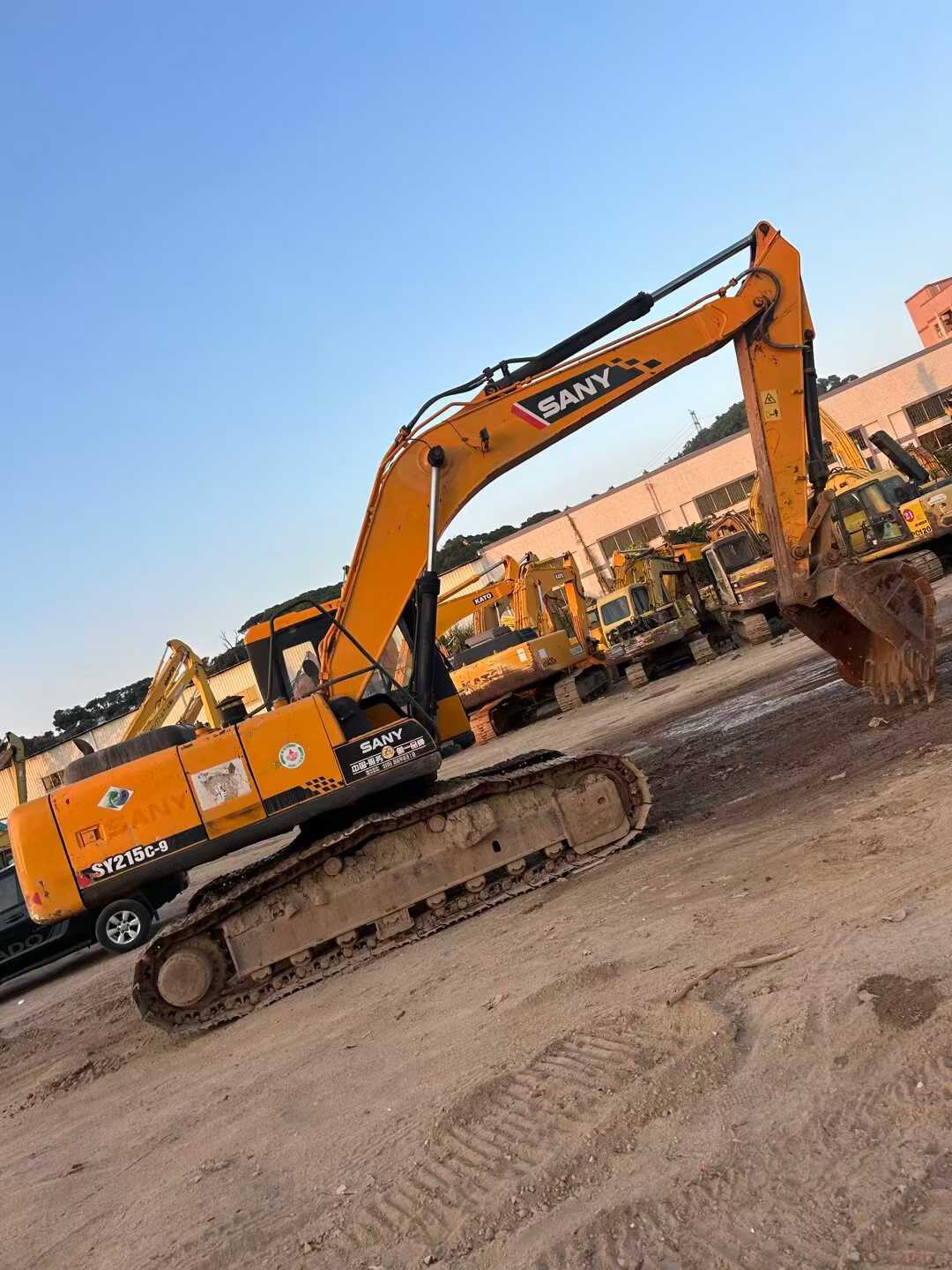 Buy Sany SY215W Used Excavator / 1