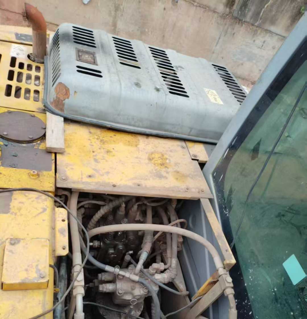 Buy XCMG XE150 Used Excavator / 2 Used XCMG XE150 Excavator 2014 Model / 2