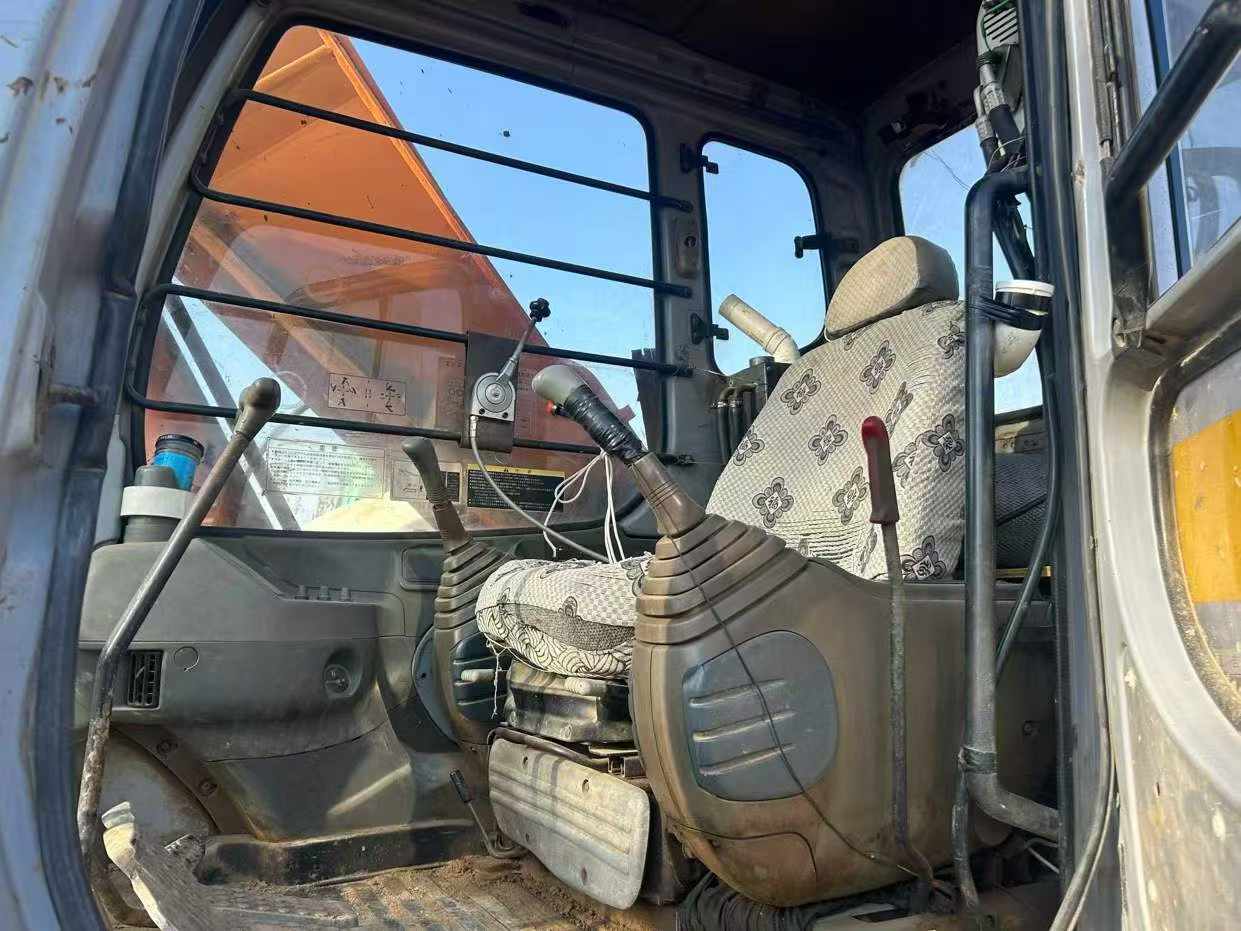 Used Hitachi ZAXIS200 Excavator 2016 Model / 8