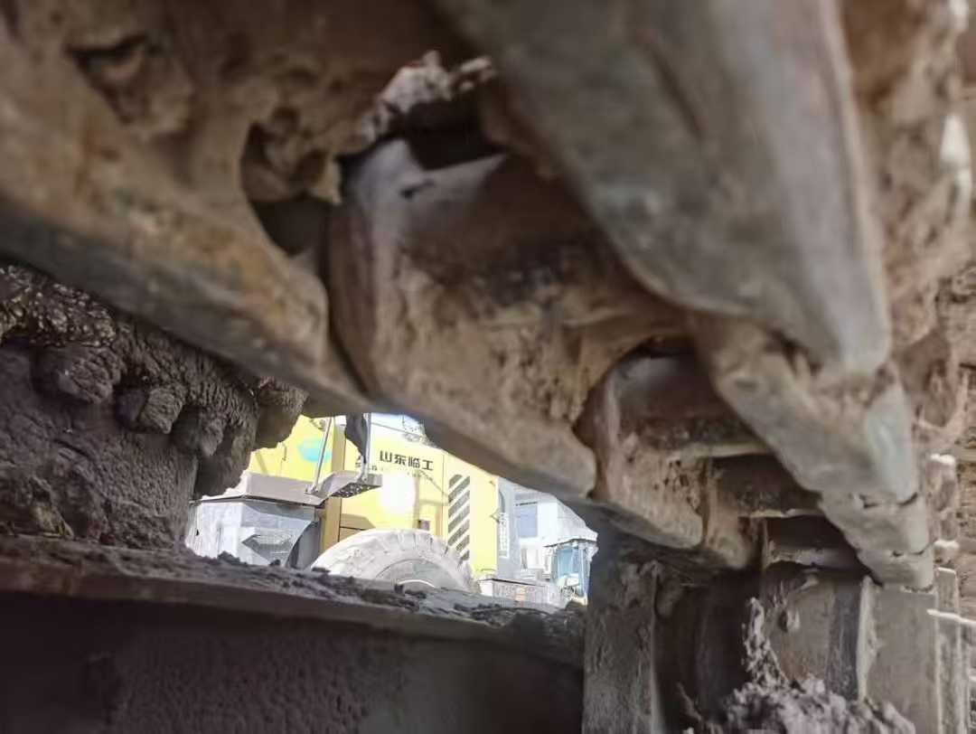 Used Caterpillar 320B Excavator 2016 Model / 9