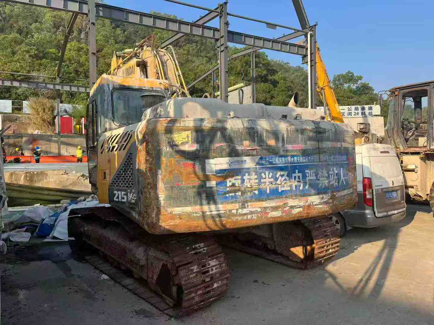 Buy Hyundai R215VSN Used Excavator / 3 Used Hyundai R215VSN Excavator 2020 Model / 3