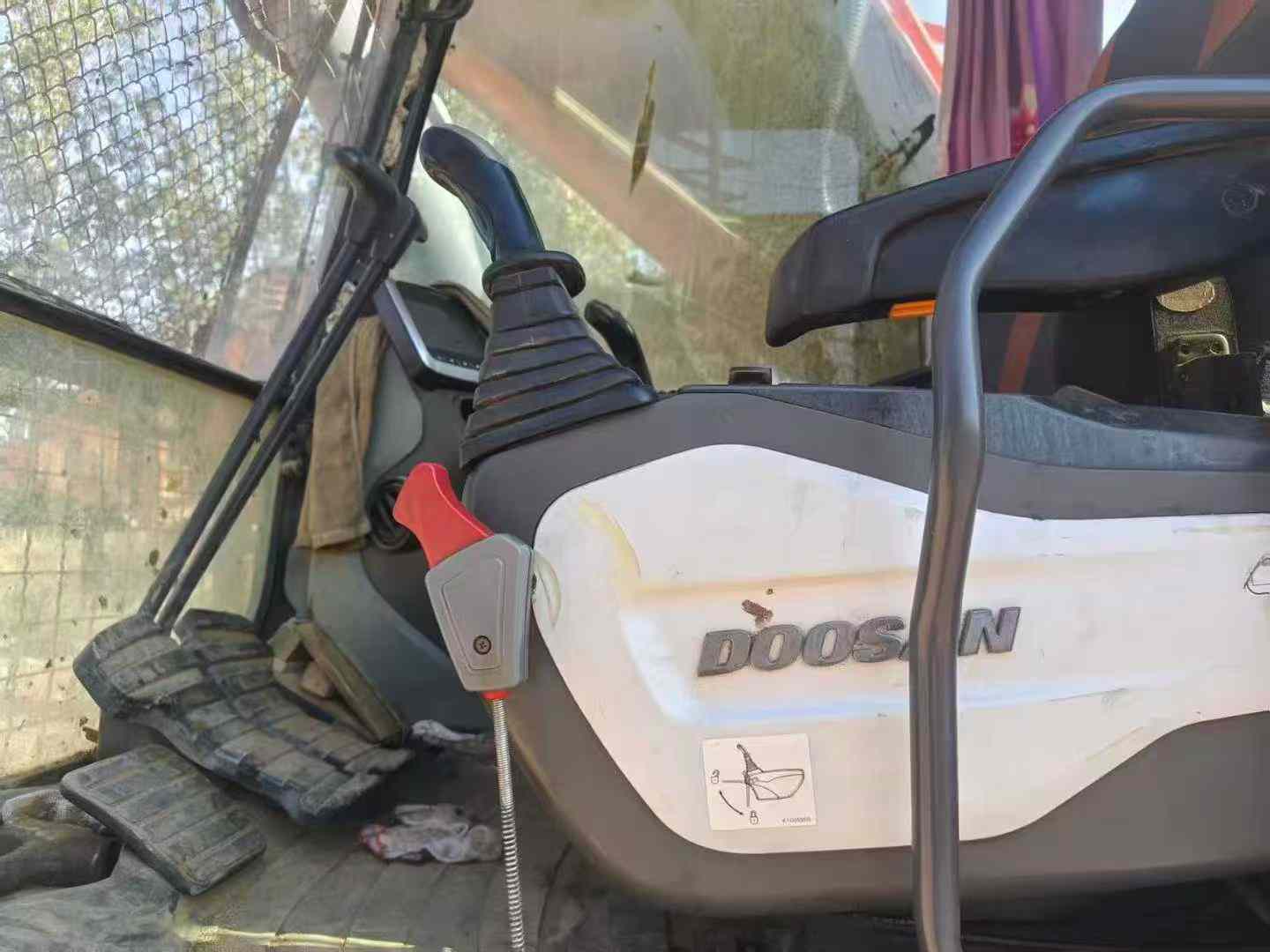 Used Doosan DX80 Excavator 2018 Model / 6