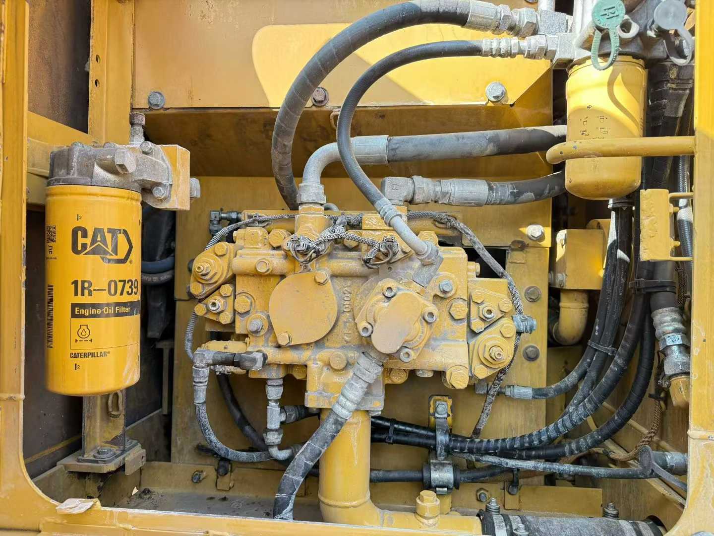 Buy Caterpillar M315 Used Excavator / 8 Used Caterpillar M315 Excavator 2013 Model / 8