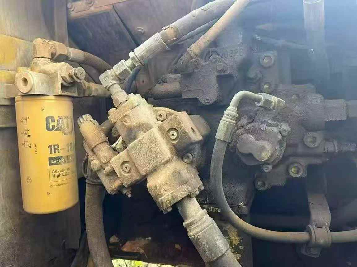 Buy Caterpillar CT16 Used Excavator / 3 Used Caterpillar CT16 Excavator 2013 Model / 3