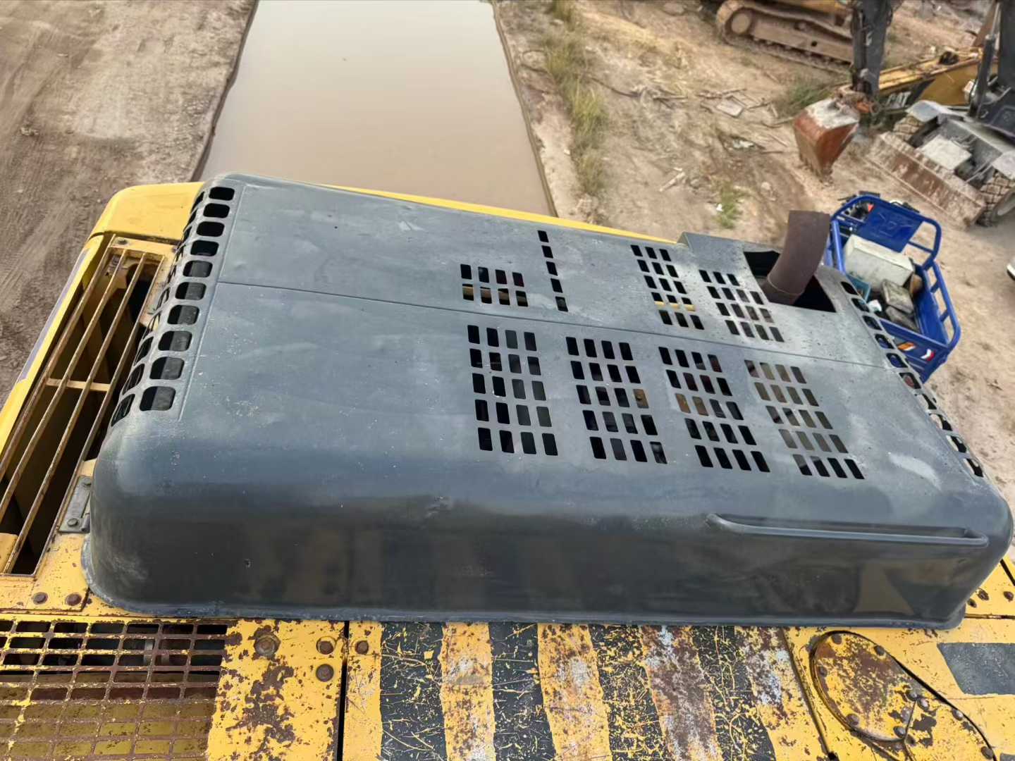 Buy Komatsu PC60-7 Used Excavator / 9 Used Komatsu PC60-7 Excavator 2016 Model / 9